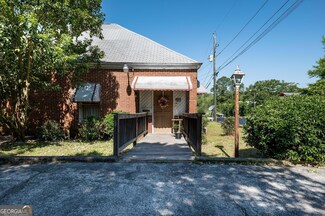 738 Liberty St, MacOn, GA 31201