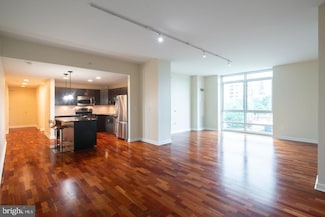 901 N Penn St Unit F206, Philadelphia, PA 19123