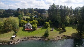 263 Shoreline Dr, Toledo, WA 98591