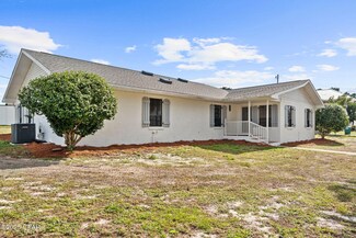 224 E Lakeshore Dr, Panama City Beach, FL 32413