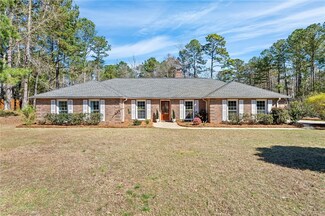 2076 S Evergreen Dr, Auburn, AL 36830