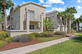 1674 SE Green Acres Cir Unit 202, Port Saint Lucie, FL 34952