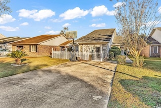 506 Garden Dr, Myrtle Beach, SC 29575