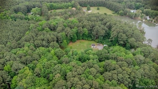 195 Windward Way, Port Haywood, VA 23138