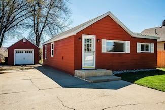 1925 Frackleton St, Sheridan, WY 82801