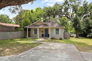 1010 W Lloyd St, Pensacola, FL 32501
