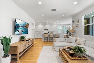 110 Fable, Irvine, CA 92618