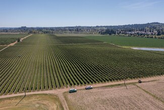 3372 River Bend Rd NW, Salem, OR 97304