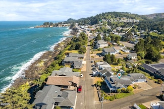 45 Heiberg St, Depoe Bay, OR 97341