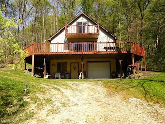 148 Tea Berry Hollow Rd, Maysel, WV 25133