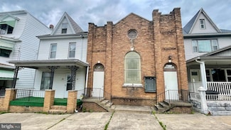 21 N Chestnut St, Mount Carmel, PA 17851