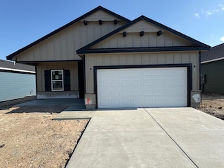 9307 Creed St, Wichita, KS 67210