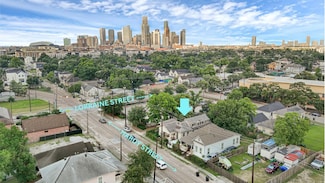 1913 Hardy St, Houston, TX 77026