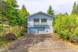 90 Seagrove Loop, Lincoln City, OR 97367