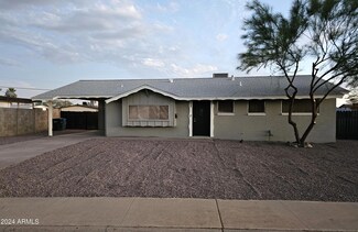 3001 W Saint Moritz Ln, Phoenix, AZ 85053