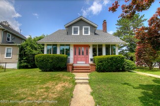 192 Church St, Belford, NJ 07718