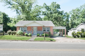 707 W Church St, Newton, MS 39345