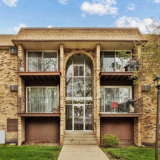 1035 Higgins Quarters Dr Unit 4-205, Hoffman Estates, IL 60169