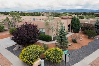 68 La Pradera, Santa Fe, NM 87508