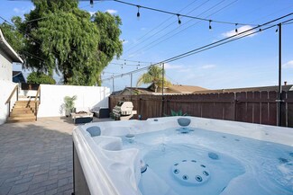 1617 S 40th St, San Diego, CA 92113