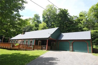3647 Houghton Ln, Morrisville, NY 13408