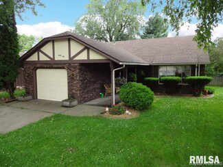 31 Bonneville Dr, Springfield, IL 62707