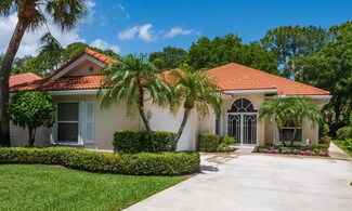 205 E Tall Oaks Cir, Palm Beach Gardens, FL 33410