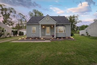 15505 Martinsville Rd, Belleville, MI 48111