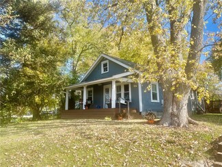 130 Deardoff Rd, Franklin, OH 45005