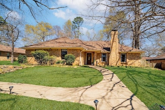 2504 Northview Dr, Longview, TX 75605