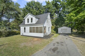 717 S Dettman Rd, Jackson, MI 49203