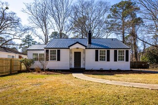 67 Morningside Dr, Lagrange, GA 30240