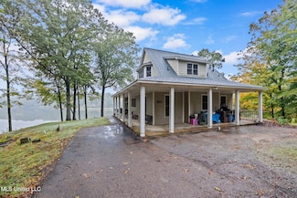 10888 Glen Cairn Cove, Hernando, MS 38632