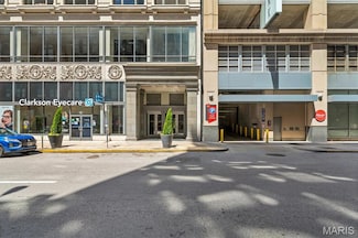 915 Olive St Unit 911, Saint Louis, MO 63101
