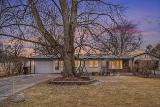 10416 Noble St, Crown Point, IN 46307