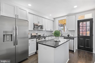 736 S Curley St, Baltimore, MD 21224