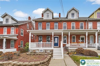 43 Evergreen St, Nazareth, PA 18064