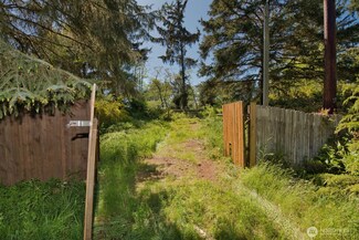 2461 State Route 109, Ocean Shores, WA 98569