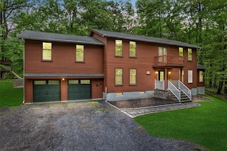 14 Still Hollow Rd, Newburgh, NY 12550