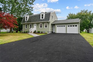 9 Opechee Dr, Bristol, RI 02809