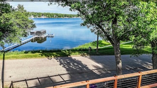 15211 Lakeview Dr, Spirit Lake, IA 51360