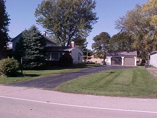 230 N Wooster St, Capron, IL 61012