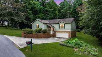 3771 Rain Valley Dr, Hudson, NC 28638