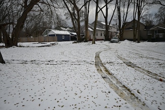 203 Myrtle Ave, Muskegon, MI 49442