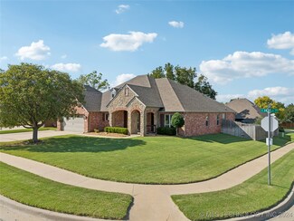 4637 E 143rd Place S, Bixby, OK 74008