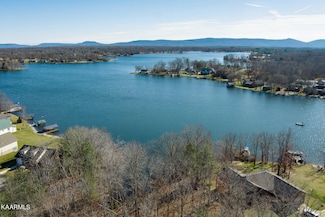 8735 Cherokee Trail, Crossville, TN 38572