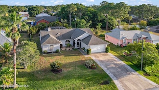 1512 Heartwellville St NW, Palm Bay, FL 32907