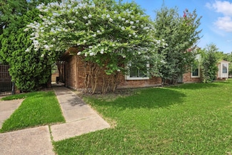 2567 Summit Ln, Dallas, TX 75227