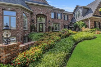 5963 N Cosby Ave, Kansas City, MO 64151