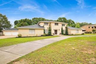 9852 Hillview Dr, Pensacola, FL 32514
